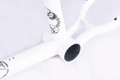 Walsh Frame / white