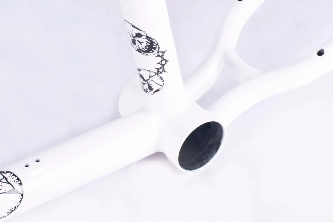 Walsh Frame / white